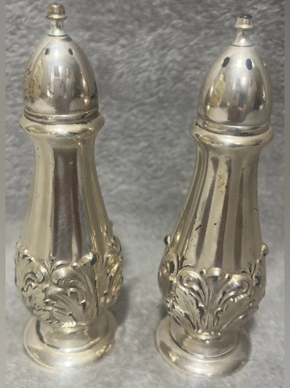 Vintage Pair Weidlch Bros WB Mfg Co Ornate Silverplate Salt Pepper Shakers